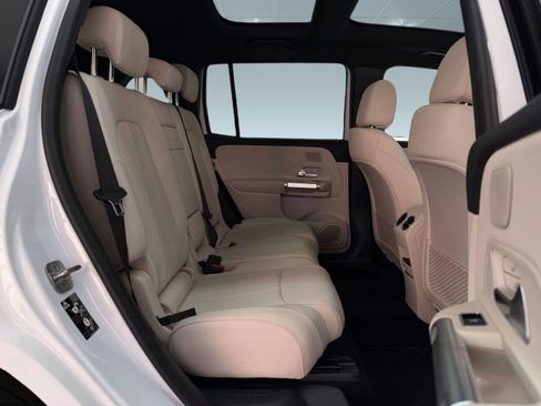 New 2026 Mercedes-Benz GLB 250 image 25