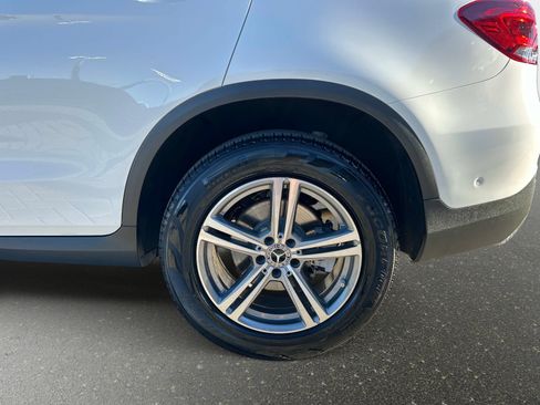 Certified 2022 Mercedes-Benz GLC 300 image 11