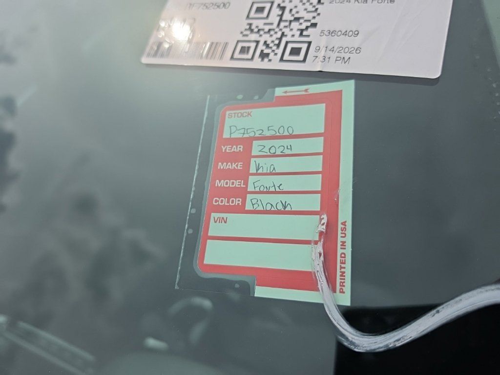 Certified 2024 Kia Forte LXS FWD image 7