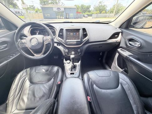 Used 2015 Jeep Cherokee Latitude w/ Comfort/Convenience Group AWD/4WD image 11