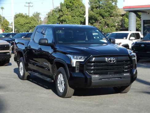 New 2026 Toyota Tundra SR5 image 2