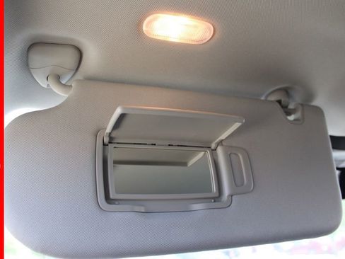 New 2025 Nissan Murano SL image 37