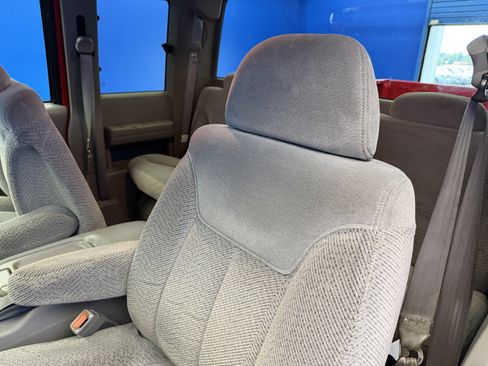Used 1998 Chevrolet Silverado 1500 4x4 Extended Cab w/ Preferred Equipment Group 2 image 12