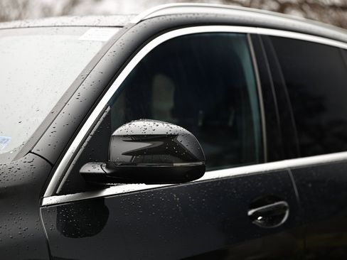 New 2026 BMW X5 xDrive40i w/ Climate Comfort Package image 11