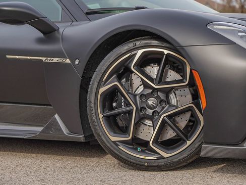 New 2024 Maserati MC20 Coupe RWD image 2