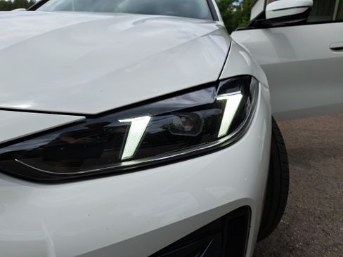 New 2026 BMW 430i xDrive w/ M Sport Package AWD/4WD image 33