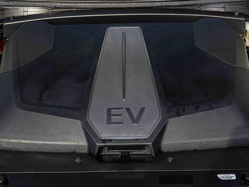 Certified 2024 Kia EV6 Wind w/ Wind Technology Package image 28