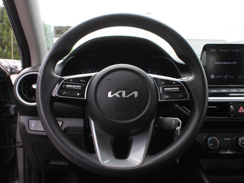 Used 2023 Kia Forte LXS FWD image 10