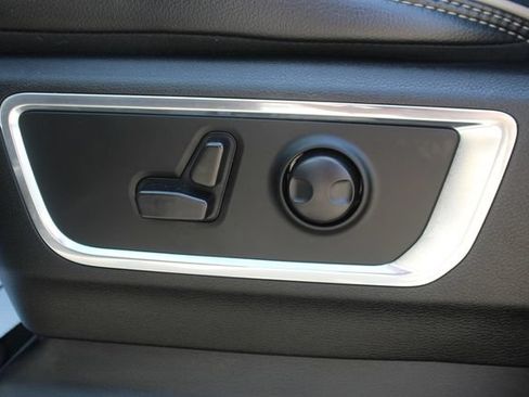 Used 2024 RAM 1500 Laramie AWD/4WD image 14