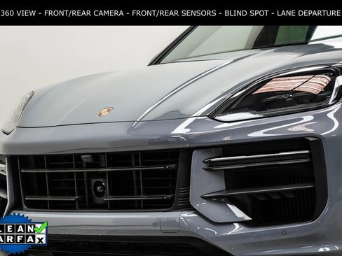 Used 2024 Porsche Cayenne Turbo GT AWD/4WD image 2