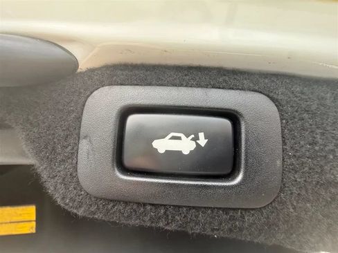 Used 2014 Lexus LS 460 w/ F Sport Package RWD image 43