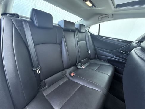 Used 2019 Lexus ES 350 image 34