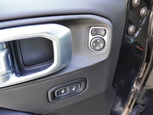 Used 2023 Jeep Wrangler Unlimited Sahara w/ Cold Weather Group image 22