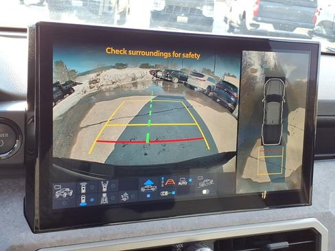 Used 2025 Toyota Tacoma Trailhunter image 24