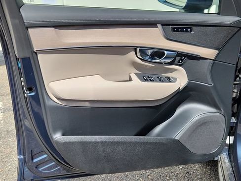 Certified 2026 Volvo XC90 B6 Core w/ Protection Package image 9