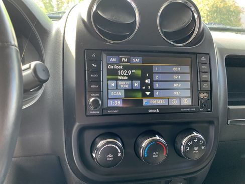 Used 2016 Jeep Patriot Latitude image 22