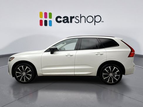 Used 2025 Volvo XC60 B5 Plus image 2