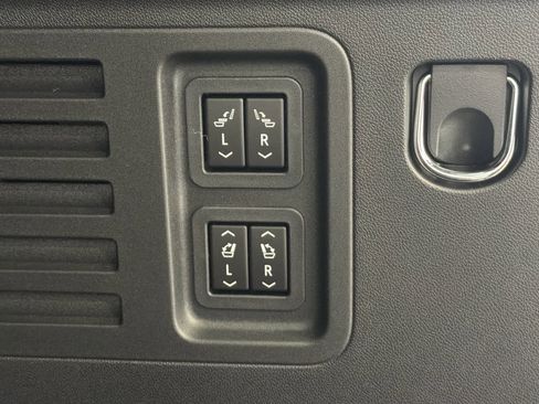 New 2026 Buick Enclave Preferred w/ Power Package FWD image 8