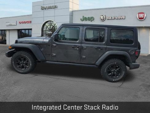 Used 2021 Jeep Wrangler Unlimited Sport AWD/4WD image 9