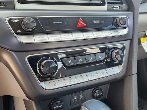 Used 2018 Hyundai Sonata SEL image 9