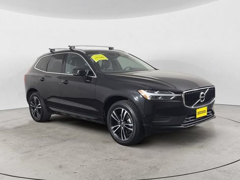 Used 2018 Volvo XC60 T5 Momentum w/ Convenience Package AWD/4WD image 3