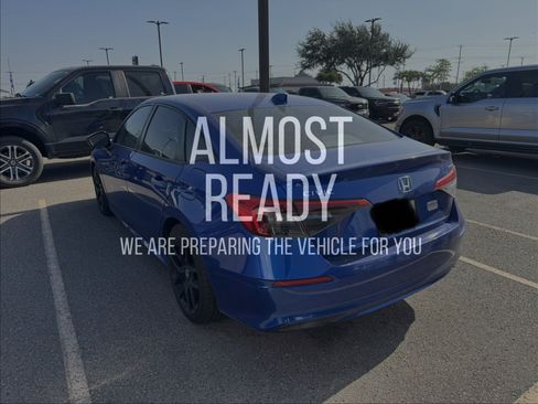 Used 2022 Honda Civic Sport image 3