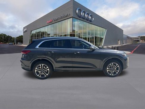 New 2025 Audi Q5 Premium image 4
