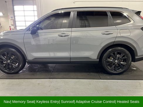 Used 2025 Honda CR-V Sport Touring image 4