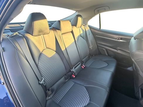 Used 2024 Toyota Camry SE image 18