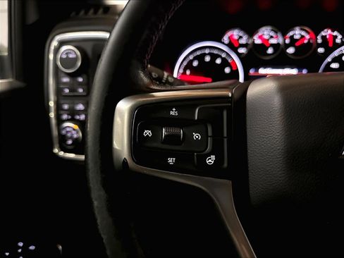 Used 2021 Chevrolet Silverado 2500 LT w/ Convenience Package AWD/4WD image 19