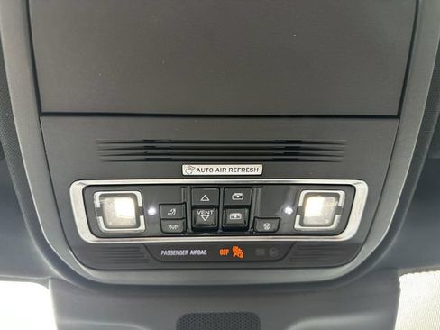 Certified 2025 Lincoln Navigator L Reserve AWD/4WD image 26