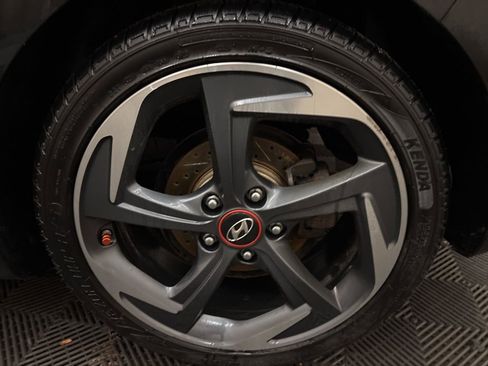 Used 2019 Hyundai Veloster Turbo image 22