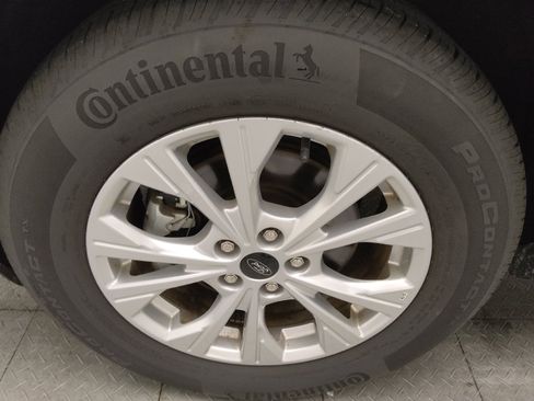 Used 2025 Ford Escape Active AWD/4WD image 31