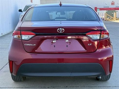 Used 2024 Toyota Corolla LE image 5
