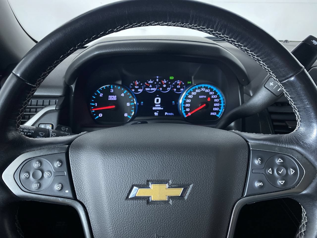 Certified 2019 Chevrolet Suburban Premier AWD/4WD image 3