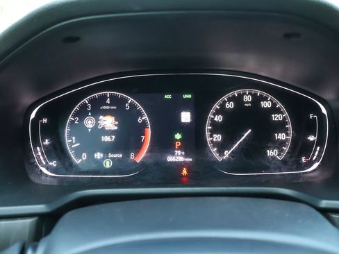 Used 2018 Honda Accord Touring image 40