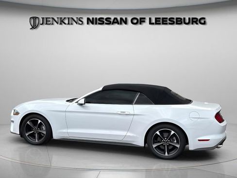 Used 2021 Ford Mustang Convertible RWD image 10