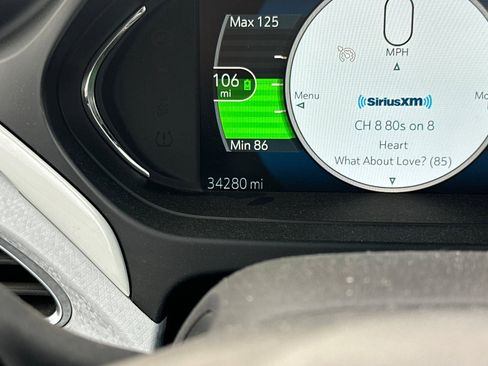 Used 2019 Chevrolet Bolt LT image 41