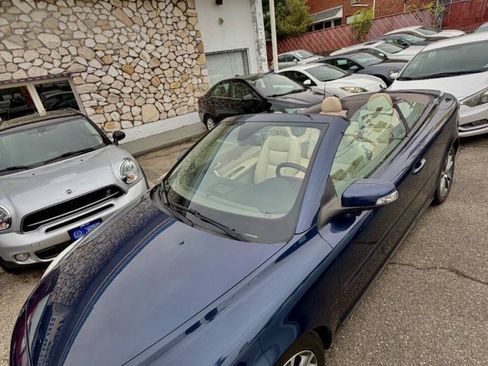 Used 2012 Volvo C70 T5 FWD image 4