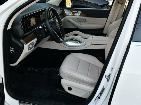 Used 2024 Mercedes-Benz GLE 450 4MATIC image 38