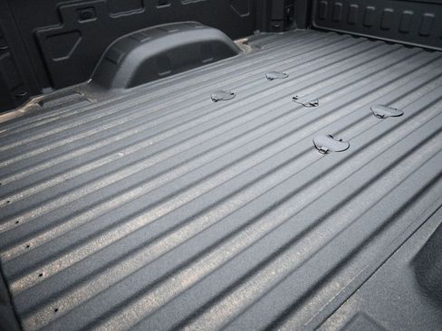 Used 2025 GMC Sierra 3500 SLE w/ SLE Value Package image 20