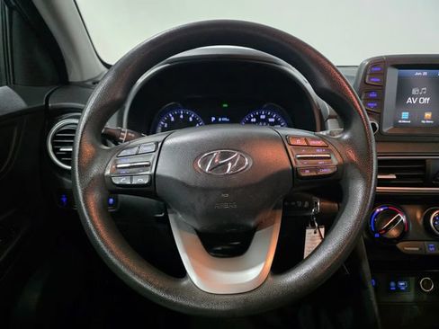 Used 2020 Hyundai Kona SE AWD/4WD image 16