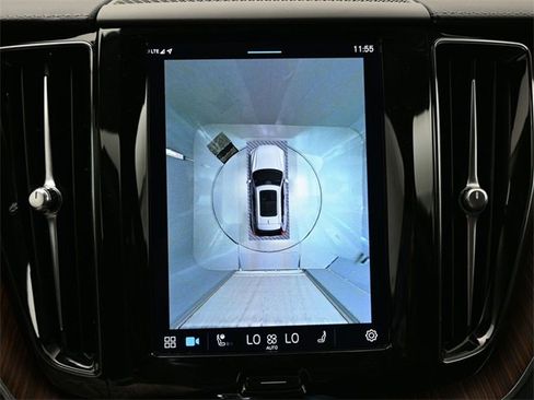 Used 2023 Volvo XC60 B5 Ultimate w/ Climate Package image 20