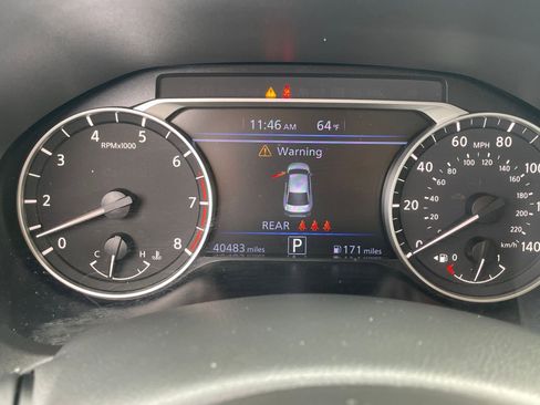 Used 2025 Nissan Altima 2.5 SV image 40