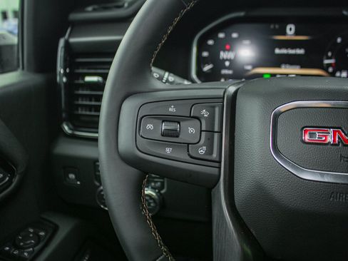 Used 2026 GMC Sierra 2500 AT4 AWD/4WD image 18
