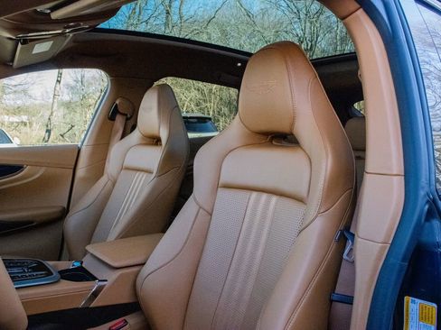 New 2026 Aston Martin DBX 707 image 10