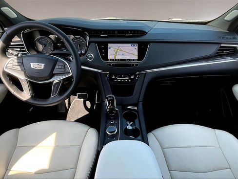 New 2025 Cadillac XT5 Sportv w/ LPO, Red Accent Package image 5