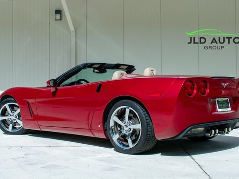 Used 2008 Chevrolet Corvette Convertible w/ Preferred Equipment Group RWD image 7
