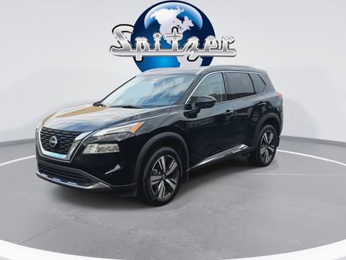 Used 2023 Nissan Rogue SL w/ SL Premium Package image 4
