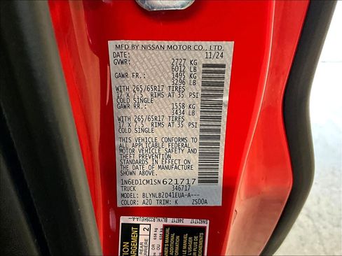 Used 2025 Nissan Frontier SV image 37